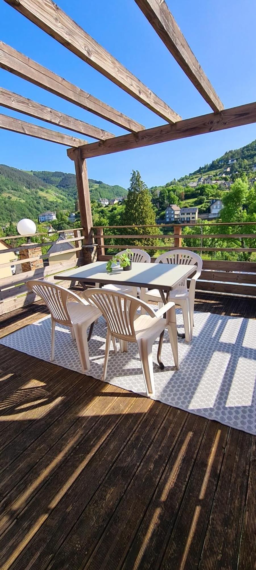 Residence Goelia Les Gorges De La Truyere Entraygues-sur-Truyere Luaran gambar
